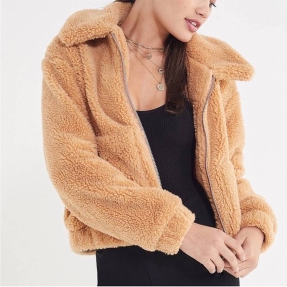 Urban Outfitters Cropped Teddy Jacket Fleece Deep Pile Sherpa Brown Siz M NWT - Picture 1 of 7